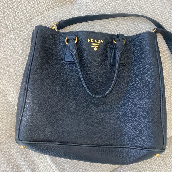 Prada Authentic Leather Bag in Black - Picture 2 of 13